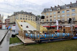 Lire la suite à propos de l’article Le marché de Noël d’Amiens est en déclin