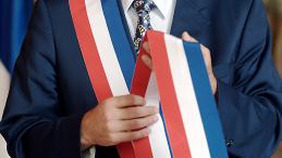 Lire la suite à propos de l’article Les cumulards amiénois sont responsables de l’abstention de masse lors des élections.