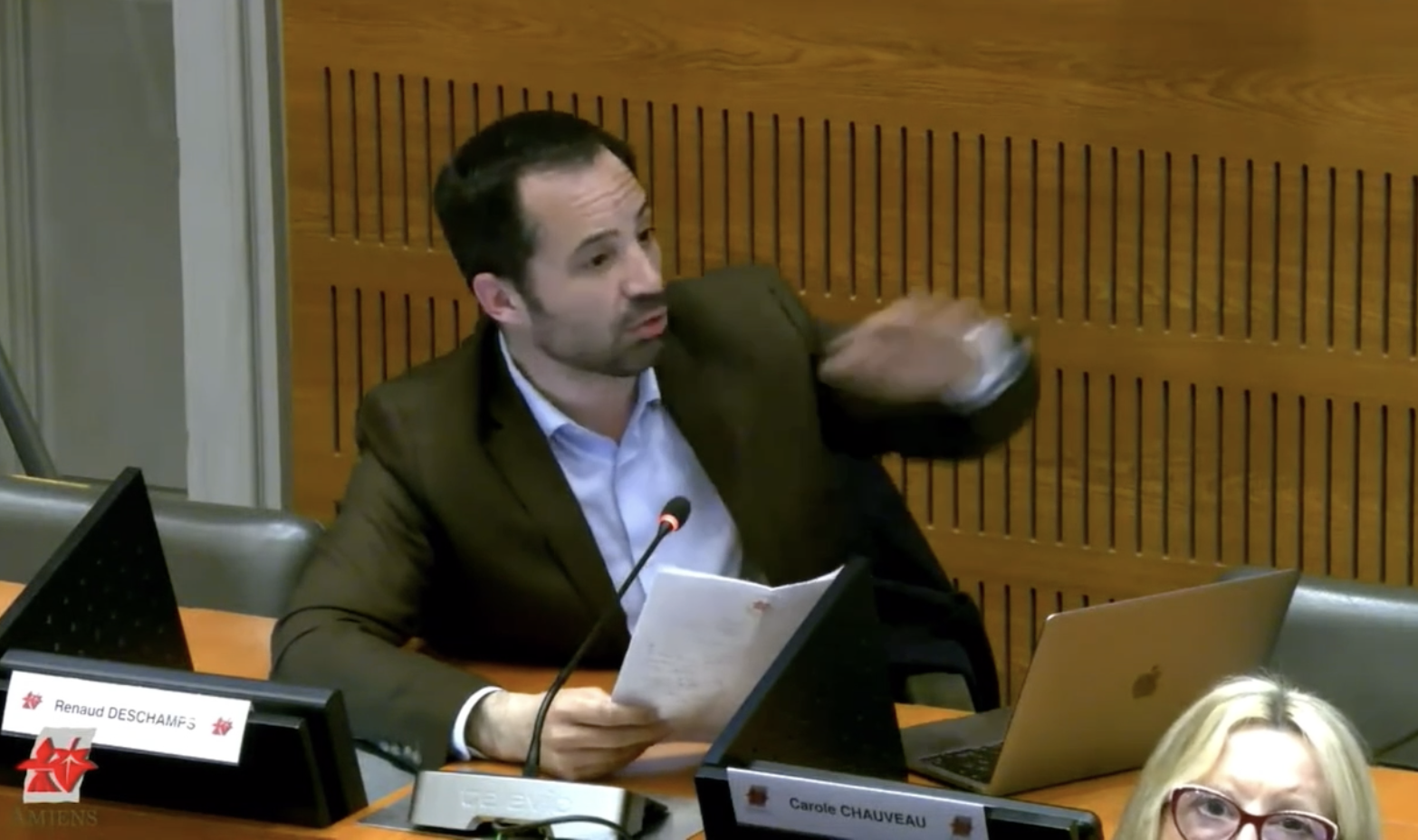 Lire la suite à propos de l’article Explosion du nombre de vols à la roulotte : nous interpelons le maire en conseil municipal du 7 novembre 2024